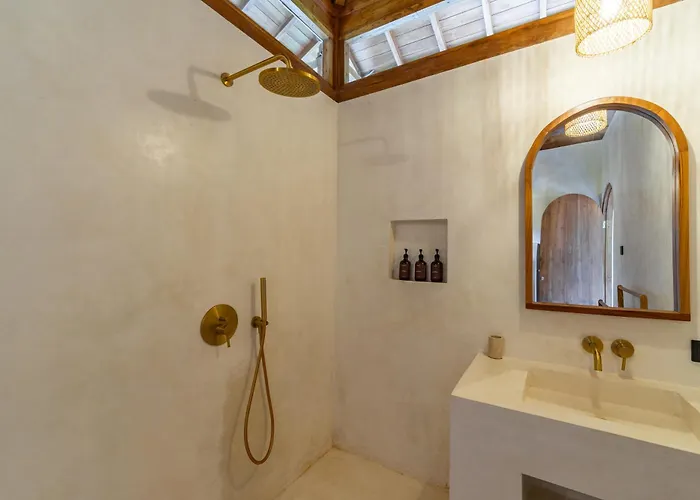 Вилла Rumah Tova- 2br Bingin Villa, Close To The